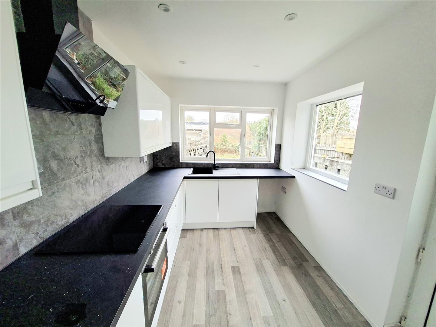 Ael-Y-Bryn Road, Fforestfach, Swansea, SA5 8JA